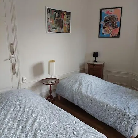 D'exception 13 Couchages Avec Jacuzzi Et Sauna * Châlons-en-Champagne